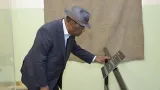 en afrique du sud alassane ouattara sur la tombe de nelson mandela